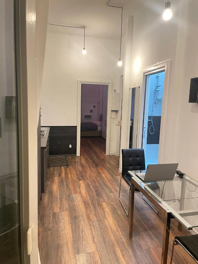 Show House Turyn Zewnętrze zdjęcie