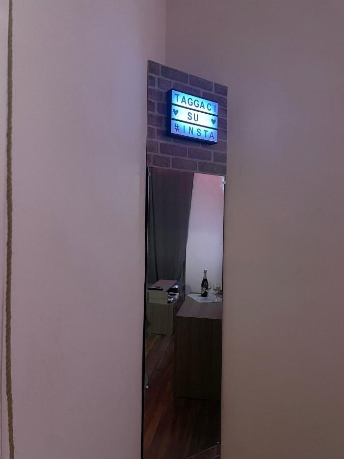 Show House Turyn Zewnętrze zdjęcie